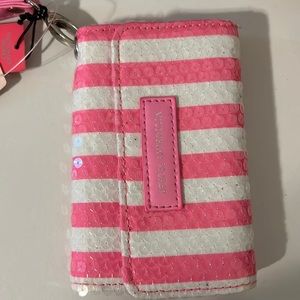 VS Wallet clutch fits iPhone 5/5s